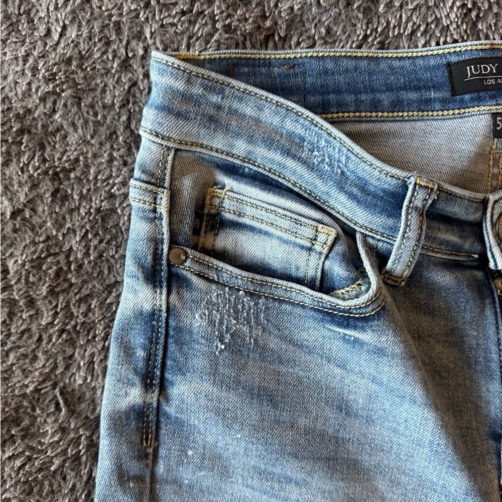 JUDY BLUE Women’s Distressed Skinny Jeans - Picture 14 of 16